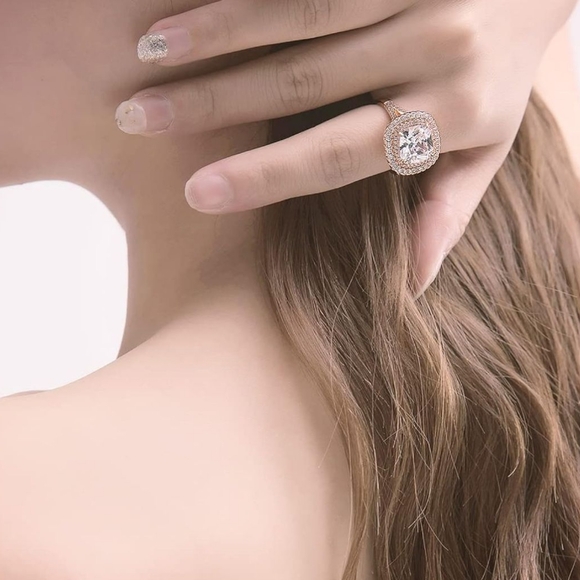 Rose Gold Cocktail Ring With Cubic Zirconia - Picture 2 of 4